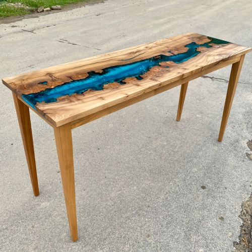 Elm River Console Table with Tapered Legs