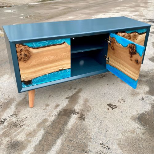 Elm & Ocean Art Media Unit