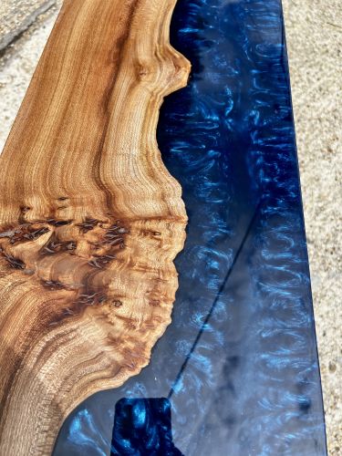 Elm & Blue Resin Console Table