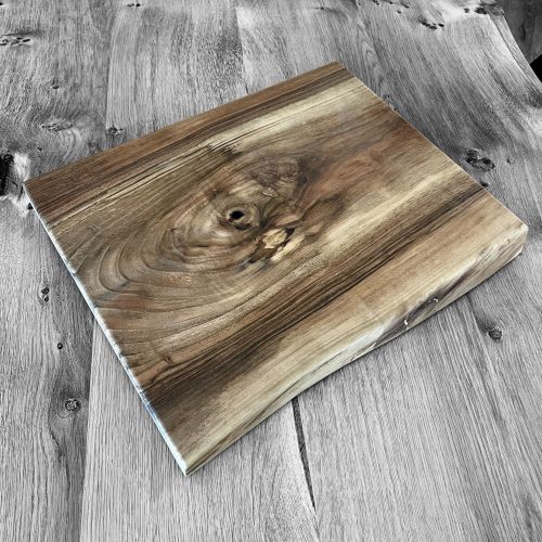 Walnut Serving/Chopping Board by Marshbeck