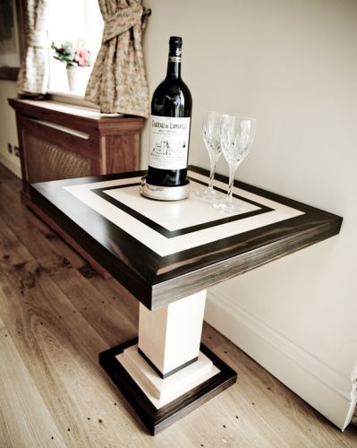 Marshbeck Deco Lamp/Wine Table