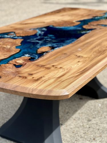 Burr Elm Stingray Dining Table