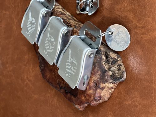 Aeroplane Belt Buckle Key Holder (Burr Elm Triple)