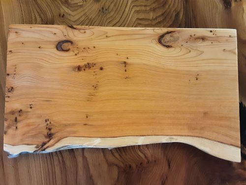 Yew Serving/Chopping Board by Marshbeck