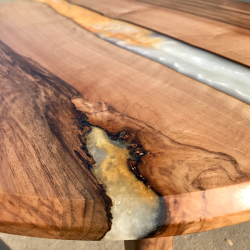 Walnut Resin River Lamp Table 1