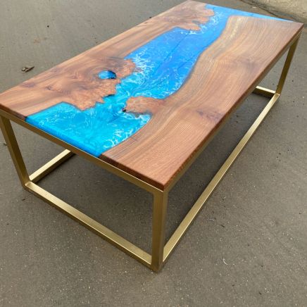 Elm Ocean Coffee Table & Gold Frame