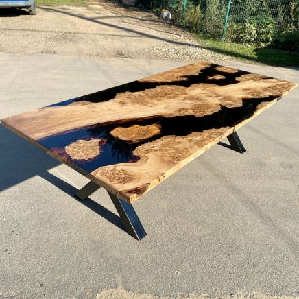 Burr Oak Islands Dining Table Black Resin